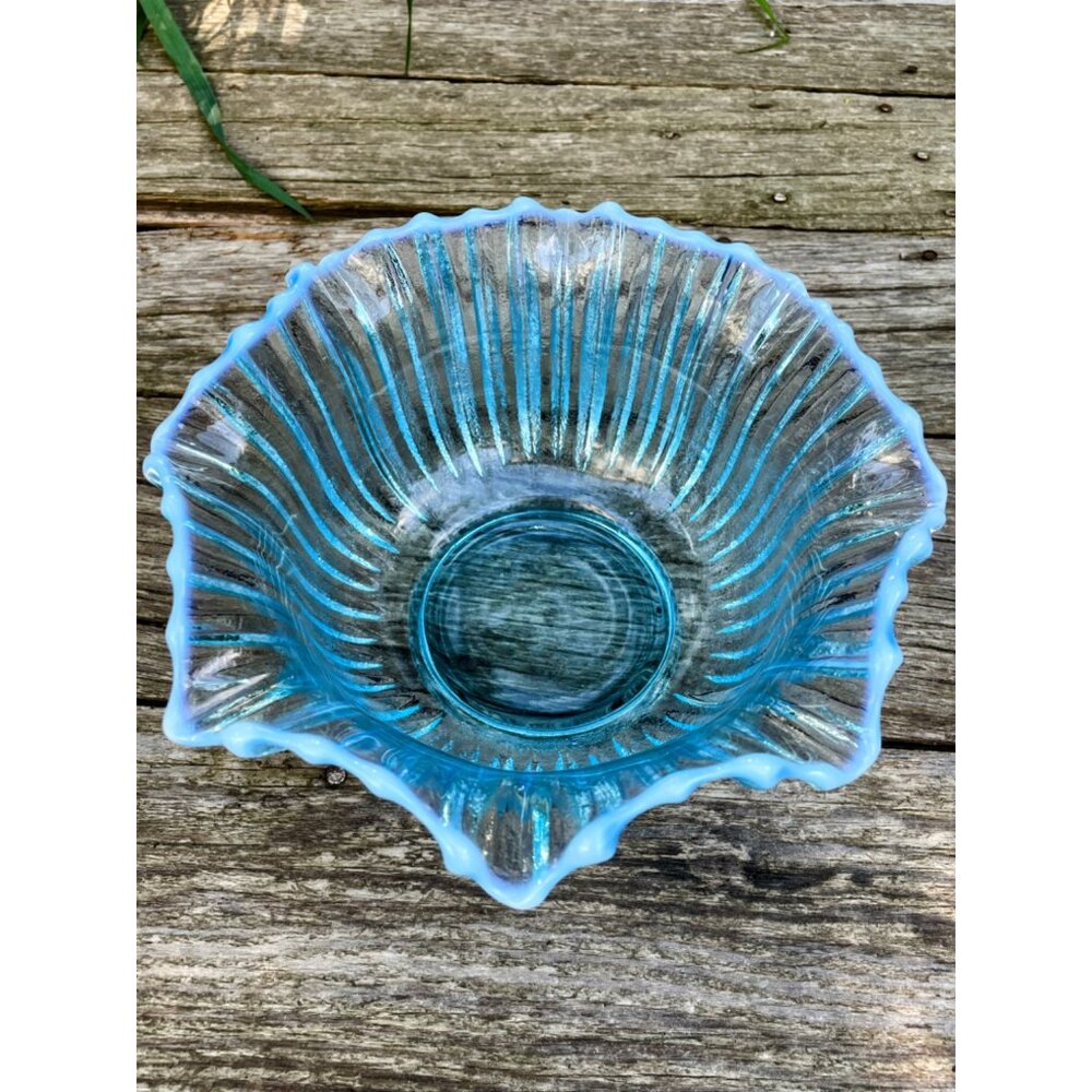 Vintage MCM Opalescent Blue Ribbed Ruffled Art Glass Bowl - Picture 8 of 16